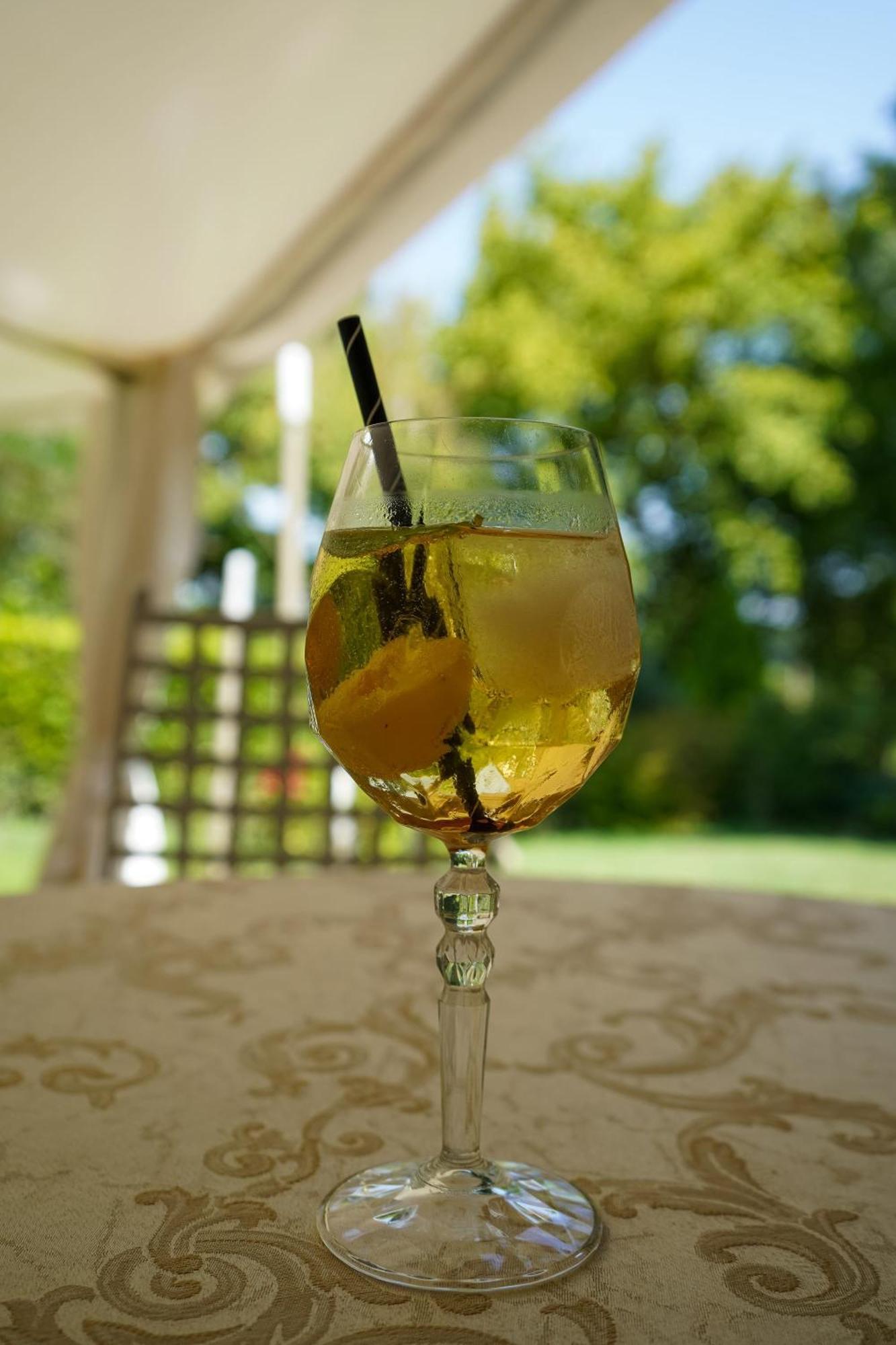 Hotel & Spa L'Antico Forziere Дерута Экстерьер фото
